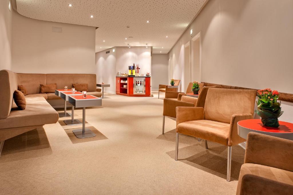Das Gaestehaus Der Elb Lounge "Self Check In" Гамбург Экстерьер фото